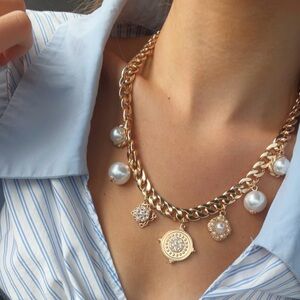 THE WAY WE ROLL GOLD & PEARL NECKLACE